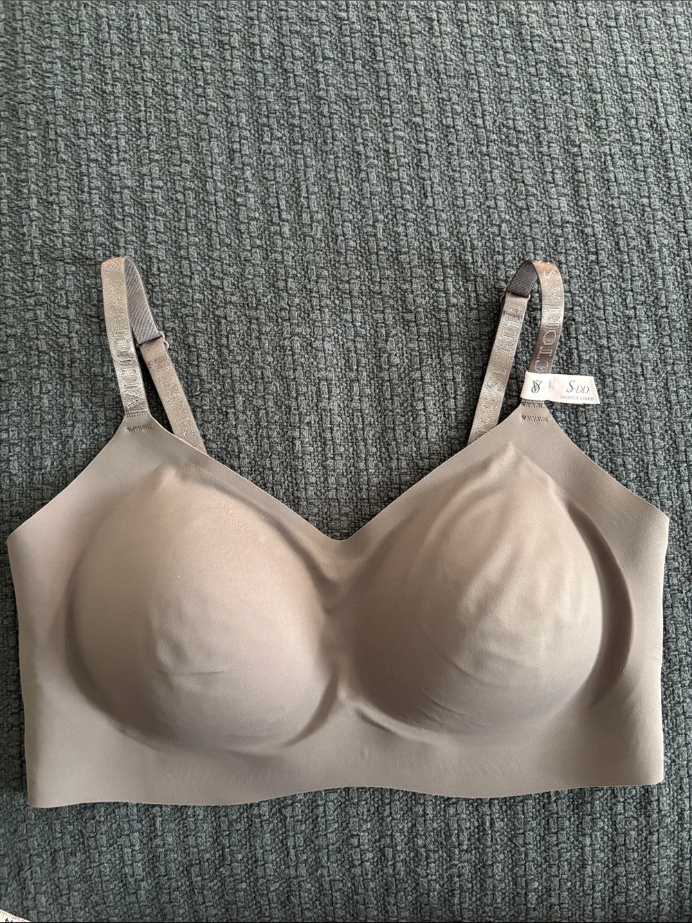 Victoria's Secret Smooth Nude Molding Wireless Bra